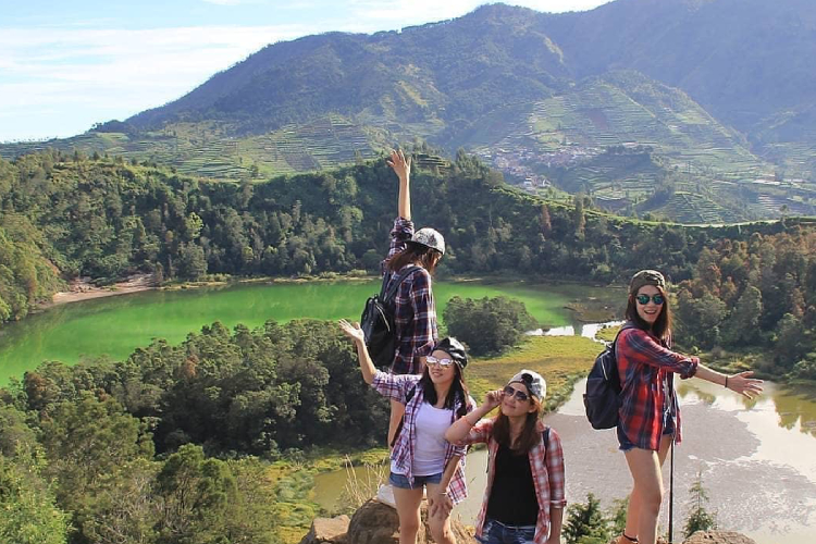Menyelami Warna Budaya dan Alam Tropis Indonesia yang Menakjubkan
